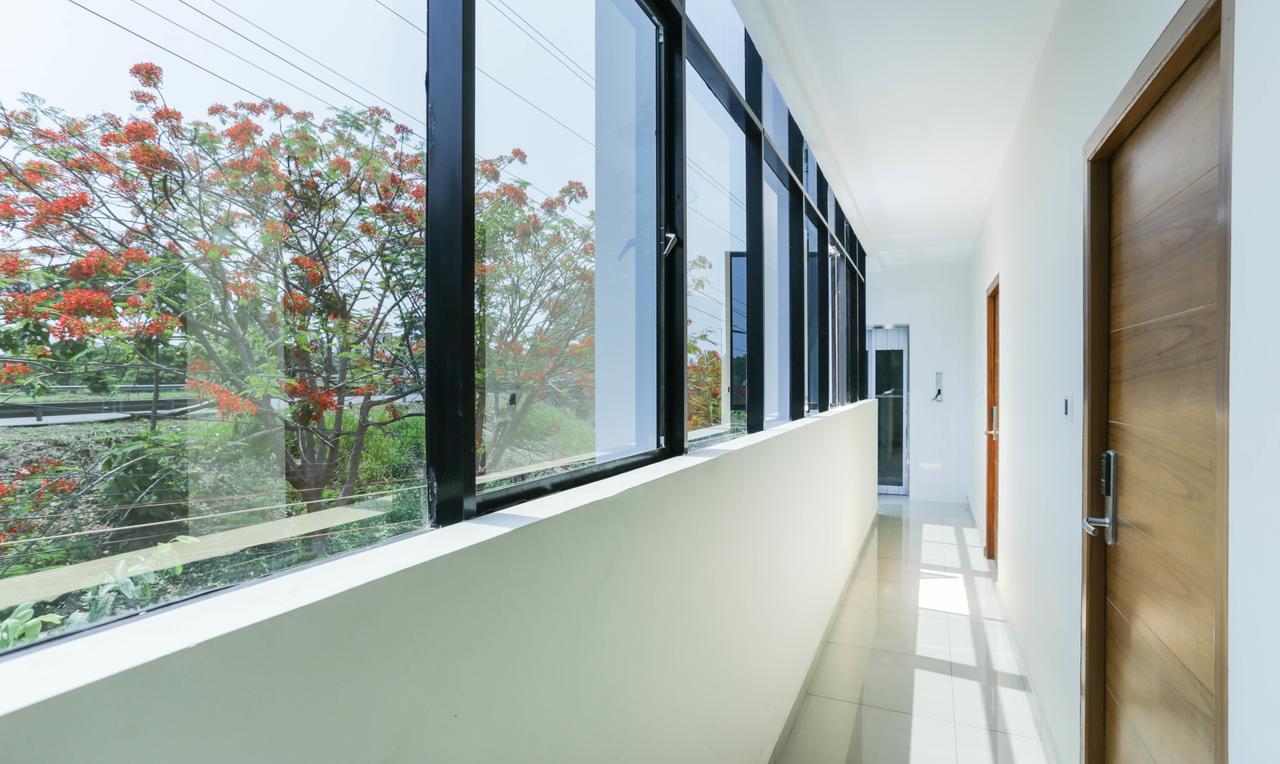 Treebo Trend Cmks Gulmohar Suites Kochi Esterno foto